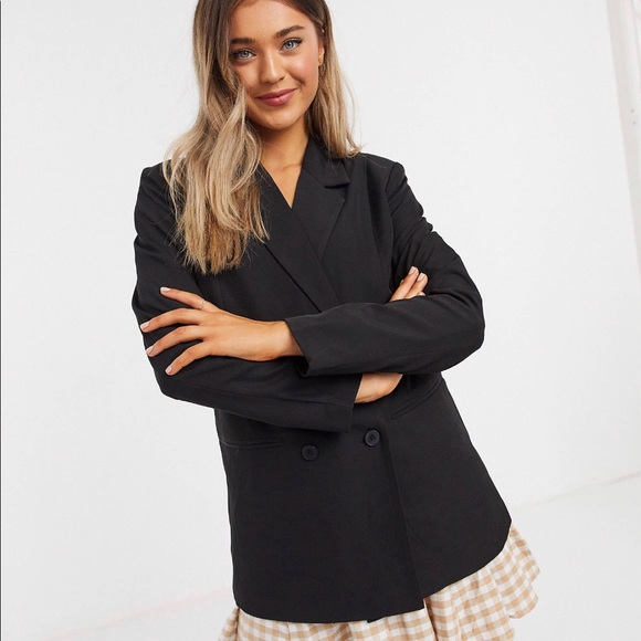 Pieces tailored black blazer, Size Medium - Picture 4 of 5